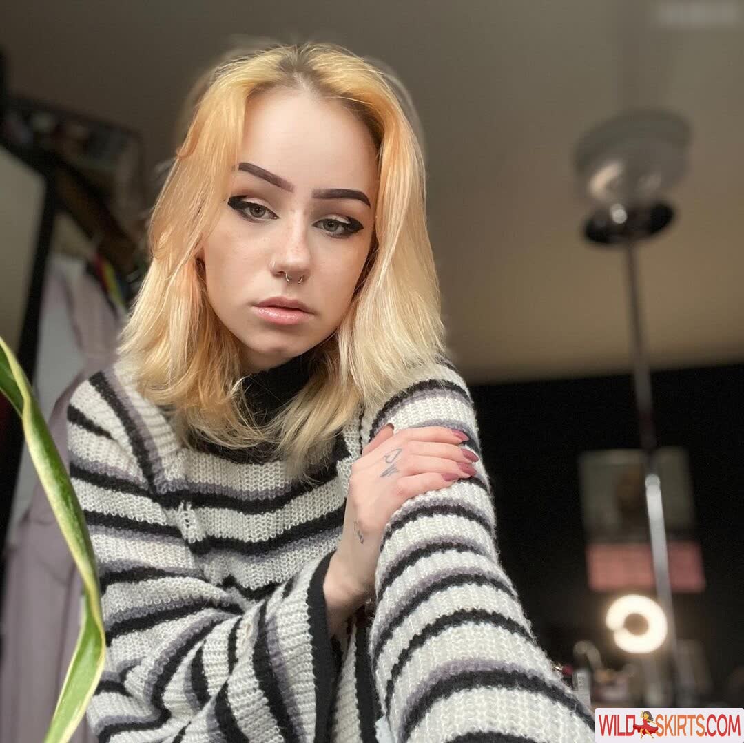 xhxllgirl / littlegirlfrxmhell / xxjessylee nude OnlyFans, Instagram leaked photo #14