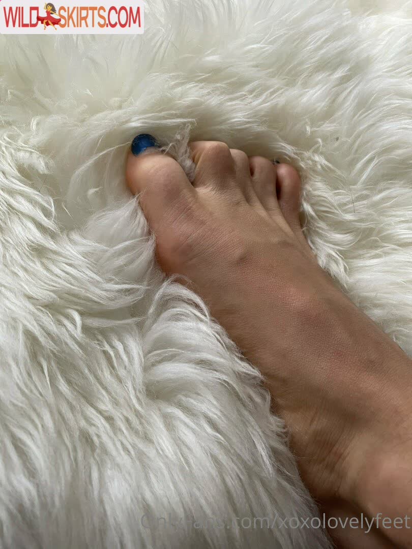 Xoxolovelyfeet nude leaked photo #27