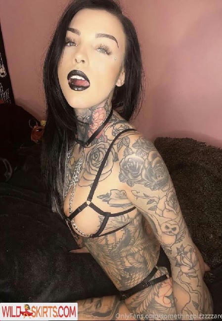 Xoxsjs / Xoxsjs / somethingbizzzzzare nude OnlyFans, Instagram leaked photo #3