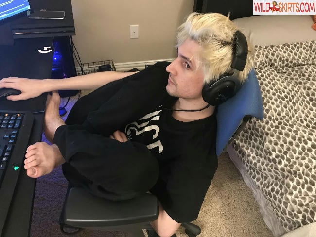 xqcow1 / Félix Lengyel / xQc / xqcow1 nude Instagram leaked photo #6