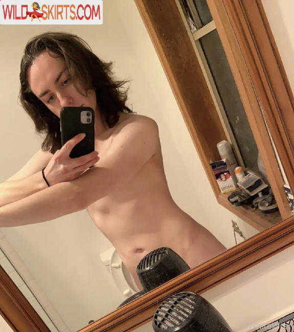 xwhitewrenx / whitewren_99 / xwhitewrenx nude OnlyFans, Instagram leaked photo #29