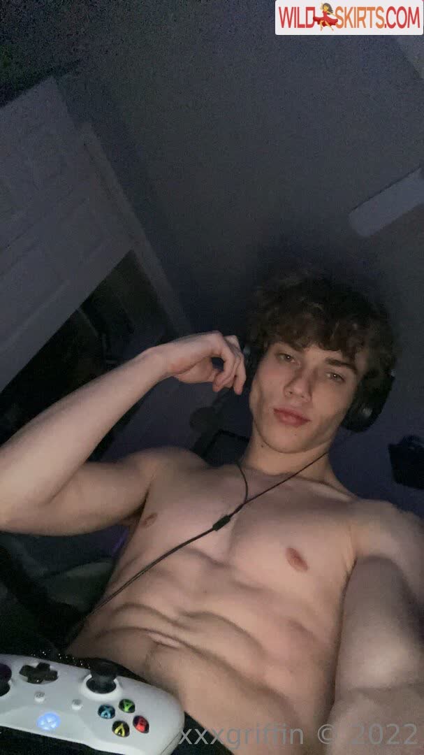 Xxxgriffin nude leaked photo #2