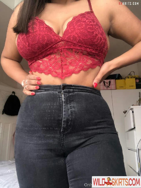 Yasmine / theyasminelopez / yasminemirza nude OnlyFans, Instagram leaked photo #17