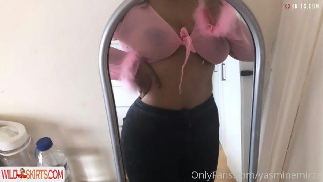 Yasmine / theyasminelopez / yasminemirza nude OnlyFans, Instagram leaked photo #37