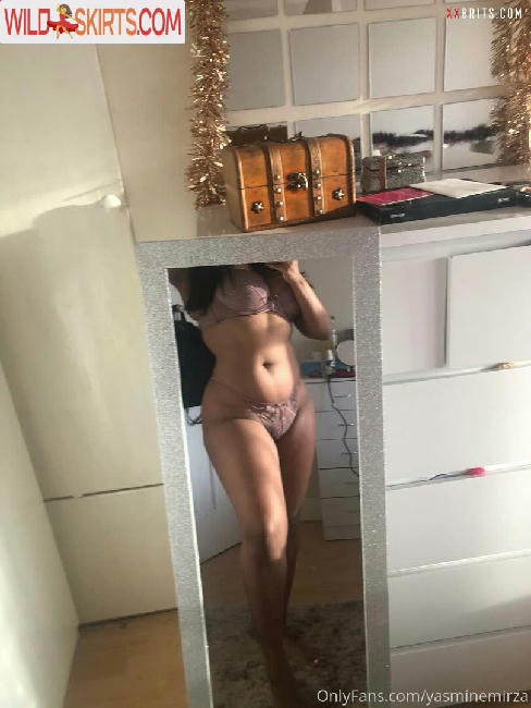 Yasmine / theyasminelopez / yasminemirza nude OnlyFans, Instagram leaked photo #65