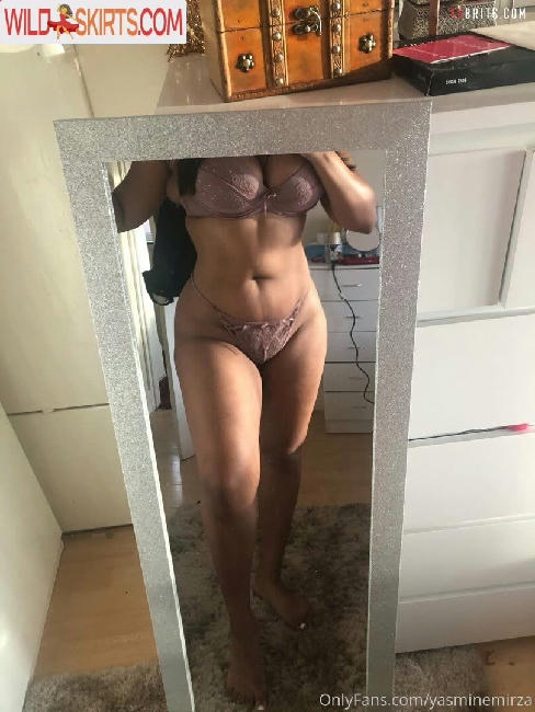 Yasmine / theyasminelopez / yasminemirza nude OnlyFans, Instagram leaked photo #200