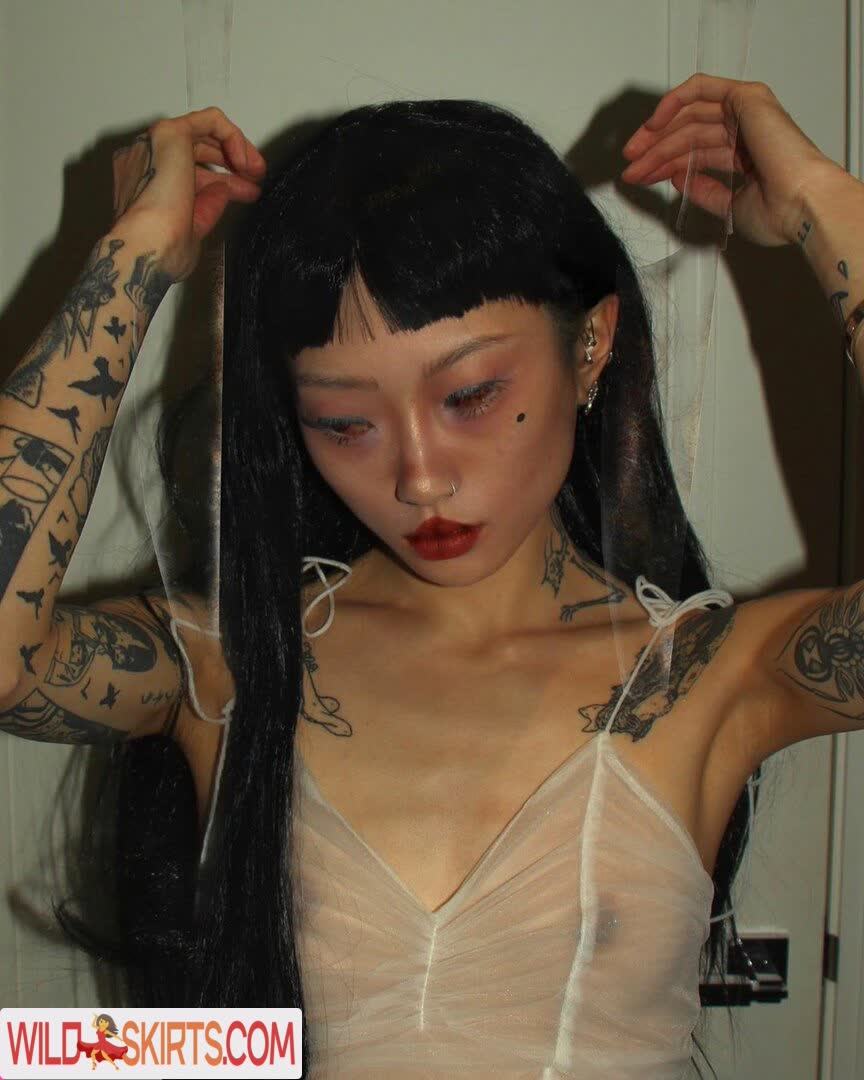 yeule / yeul_e / yeule nude OnlyFans, Instagram leaked photo #6