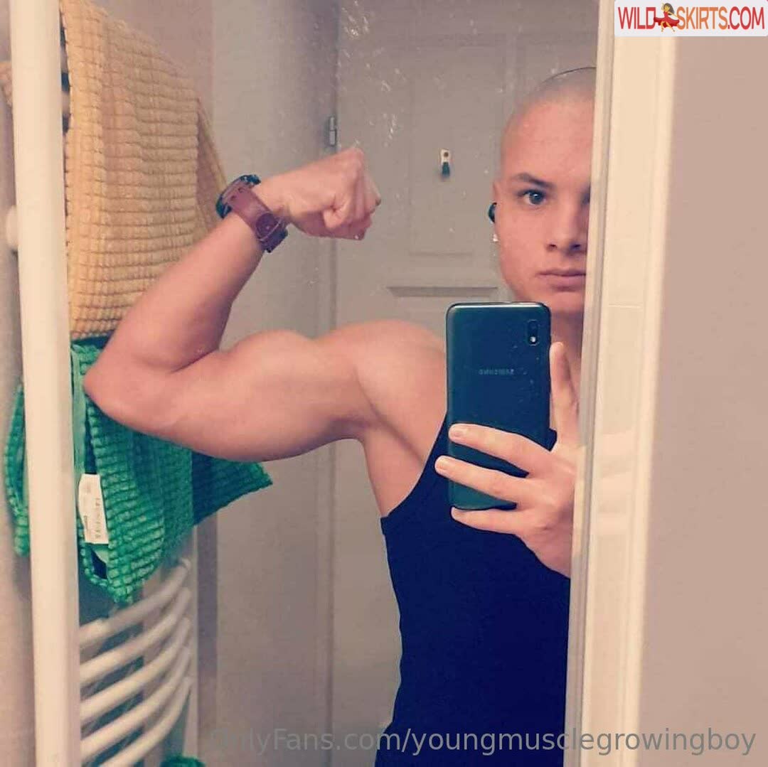 Youngmusclegrowingboy nude leaked photo #11