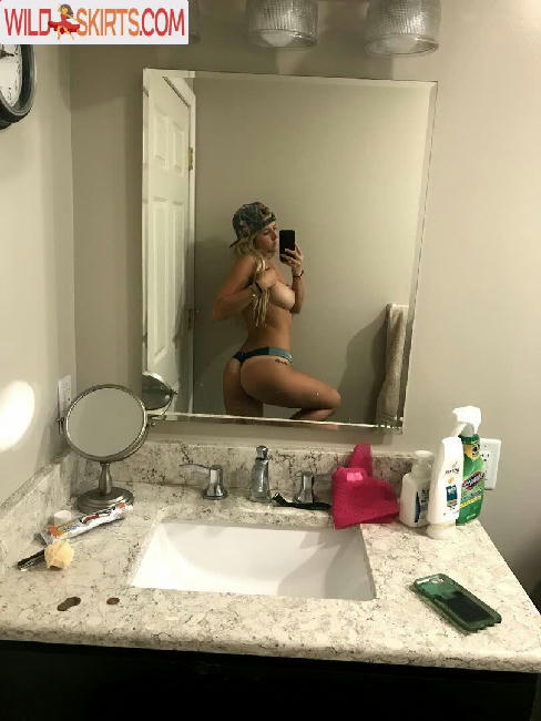 yourbabemelissa / Melissa Sensi / sensssi / yourbabemelissa nude OnlyFans, Instagram leaked photo #26