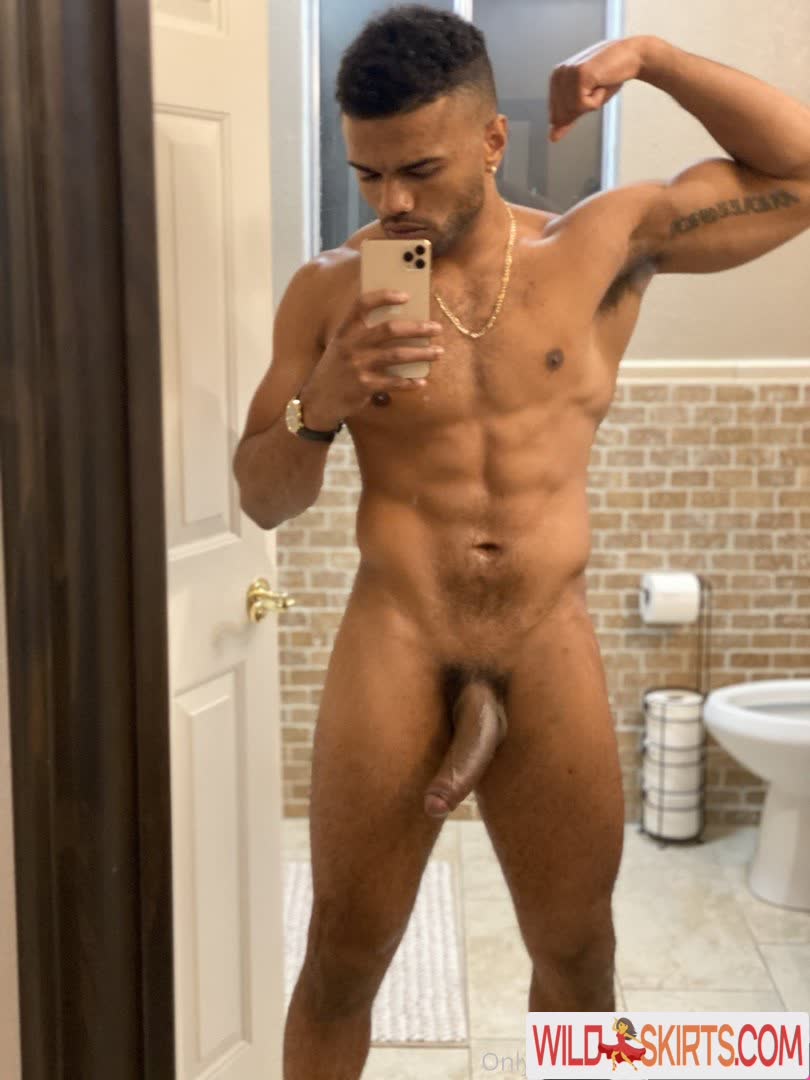 Yourboyfcisco / Troy Francisco / letroyfrancisco / yourboyfcisco nude OnlyFans, Instagram leaked photo #13