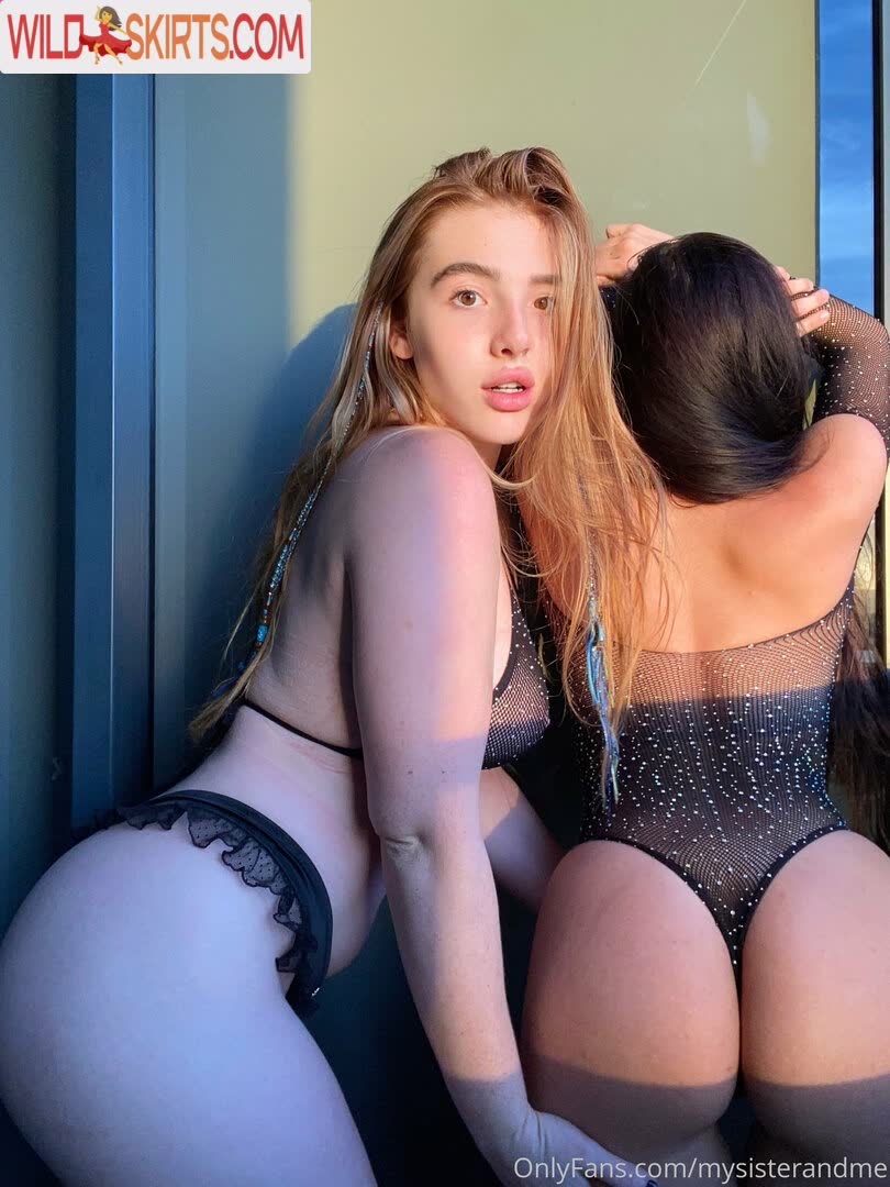 Yourlesbianfantasyy nude leaked photo #17