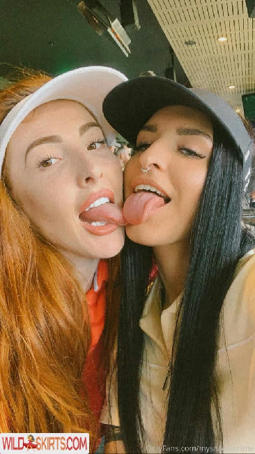 yourlesbianfantasyy nude OnlyFans leaked photo #3