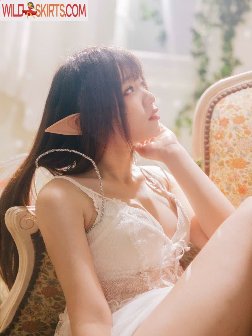 Yuanyuan1126 nude leaked photo #4