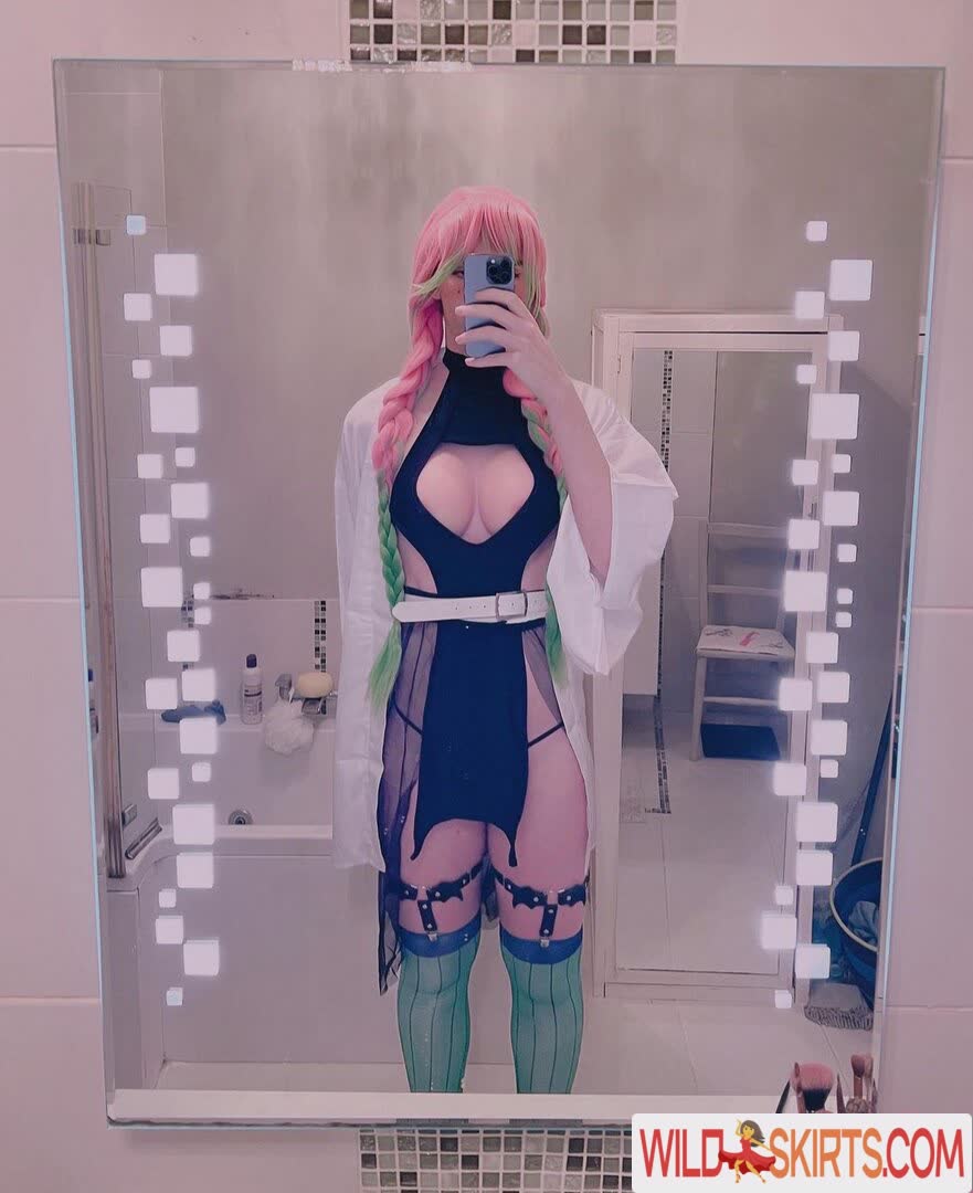 Yuffie44 / yuffie_cosplay546 nude Instagram leaked photo