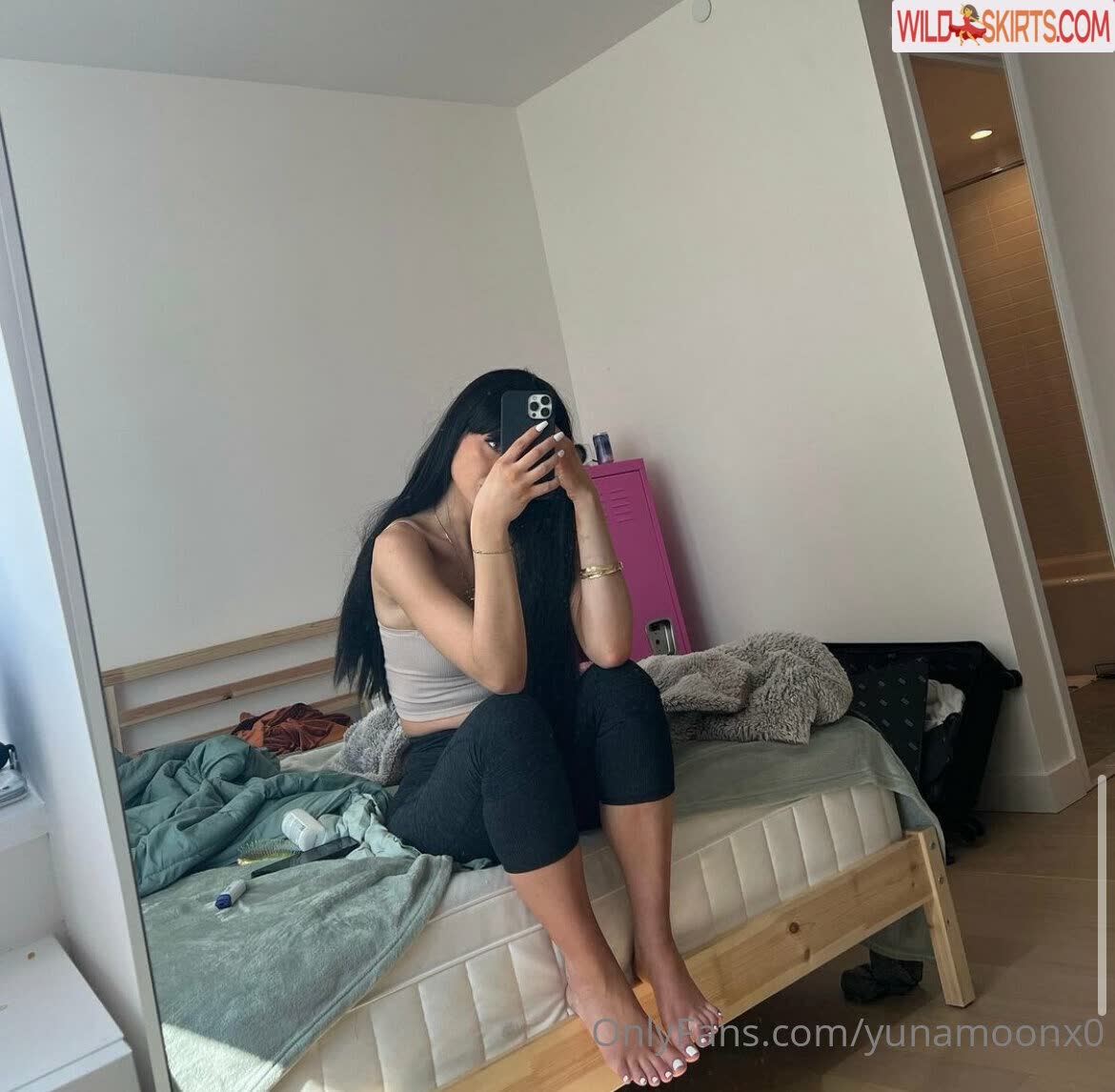 Yunamoonx0 nude leaked photo #6