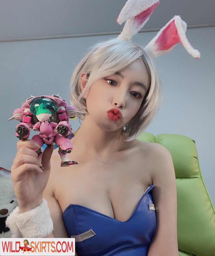 Yunicorn19 nude leaked photo #17