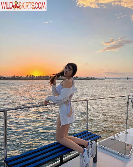 Yunicorn19 / yunicorn19 nude Instagram leaked photo #42