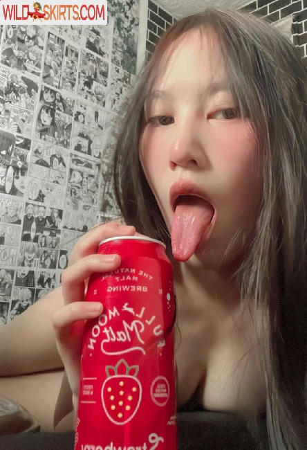 Yunne.uwu / yunne.uwu / yunnechan nude OnlyFans, Instagram leaked photo #54