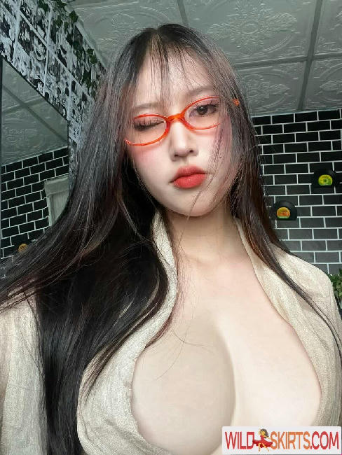 Yunne.uwu / yunne.uwu / yunnechan nude OnlyFans, Instagram leaked photo #1