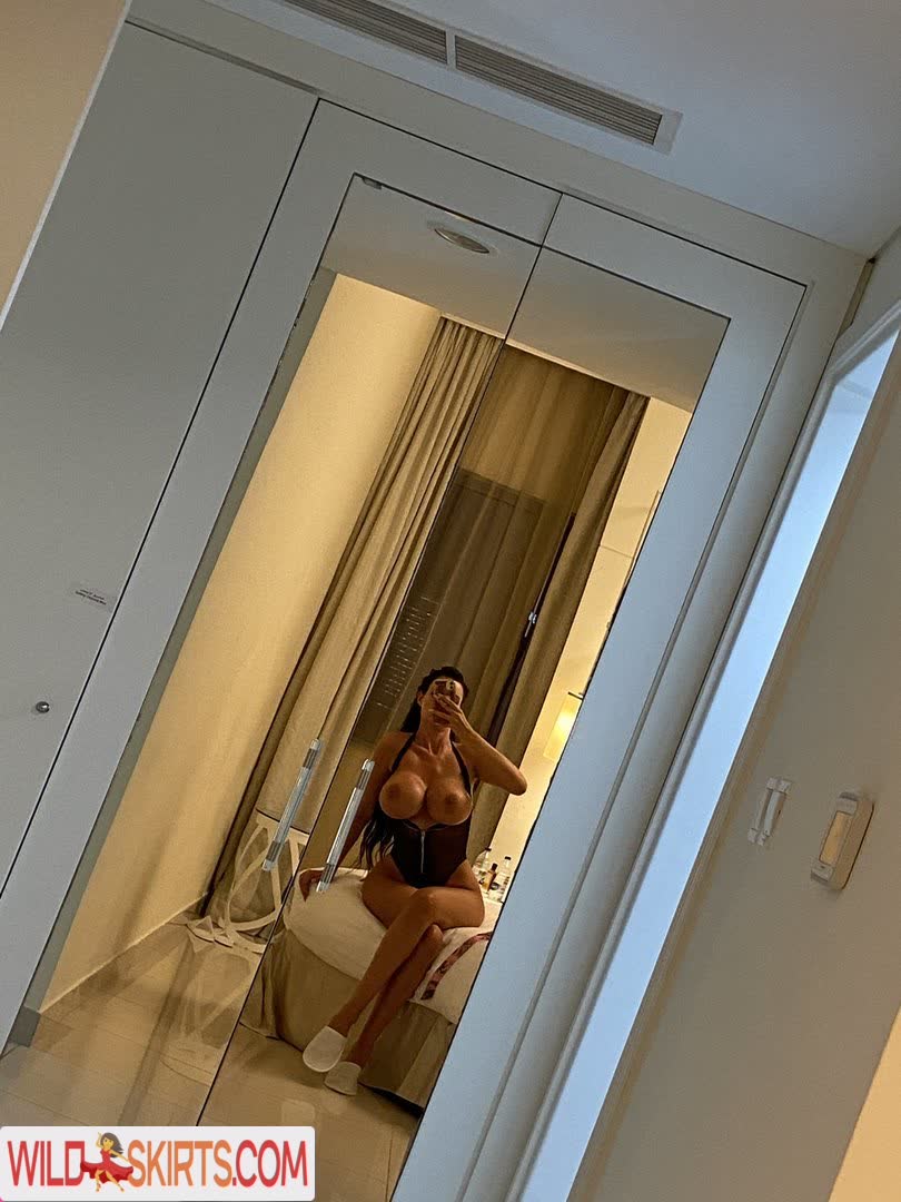 Yvonne Bar / yvonne_bar / yvonne_bar_ nude OnlyFans, Instagram leaked photo #4