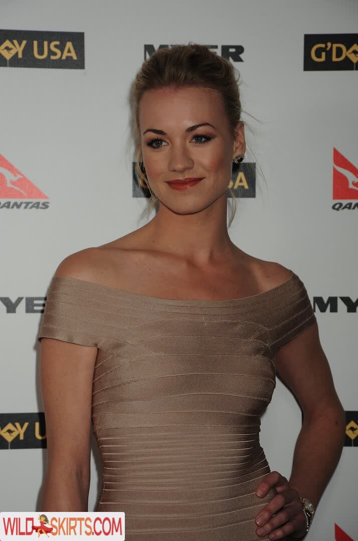 Yvonne Strahovski nude leaked photo #89