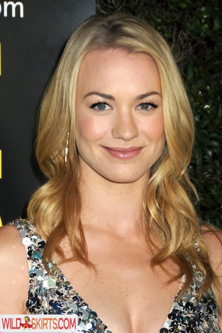 Yvonne Strahovski nude leaked photo #49