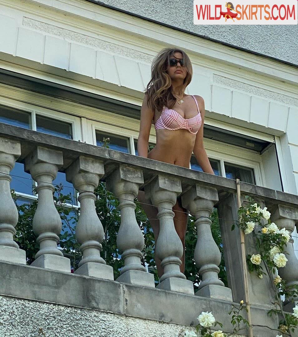 Zahia Dehar / zahiaofficiel nude Instagram leaked photo #3