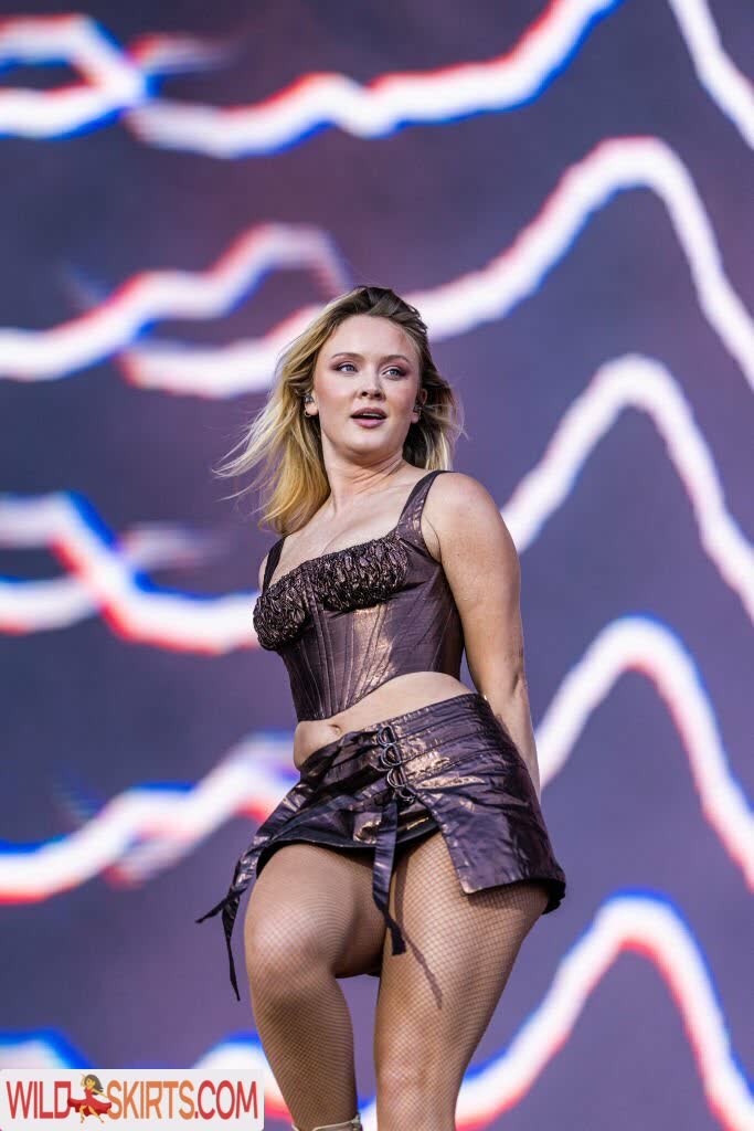 Zara Larsson / zaralarsson nude Instagram leaked photo #9