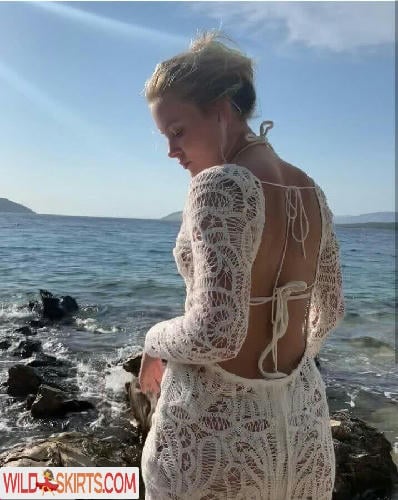 Zara Larsson / zaralarsson nude Instagram leaked photo #119