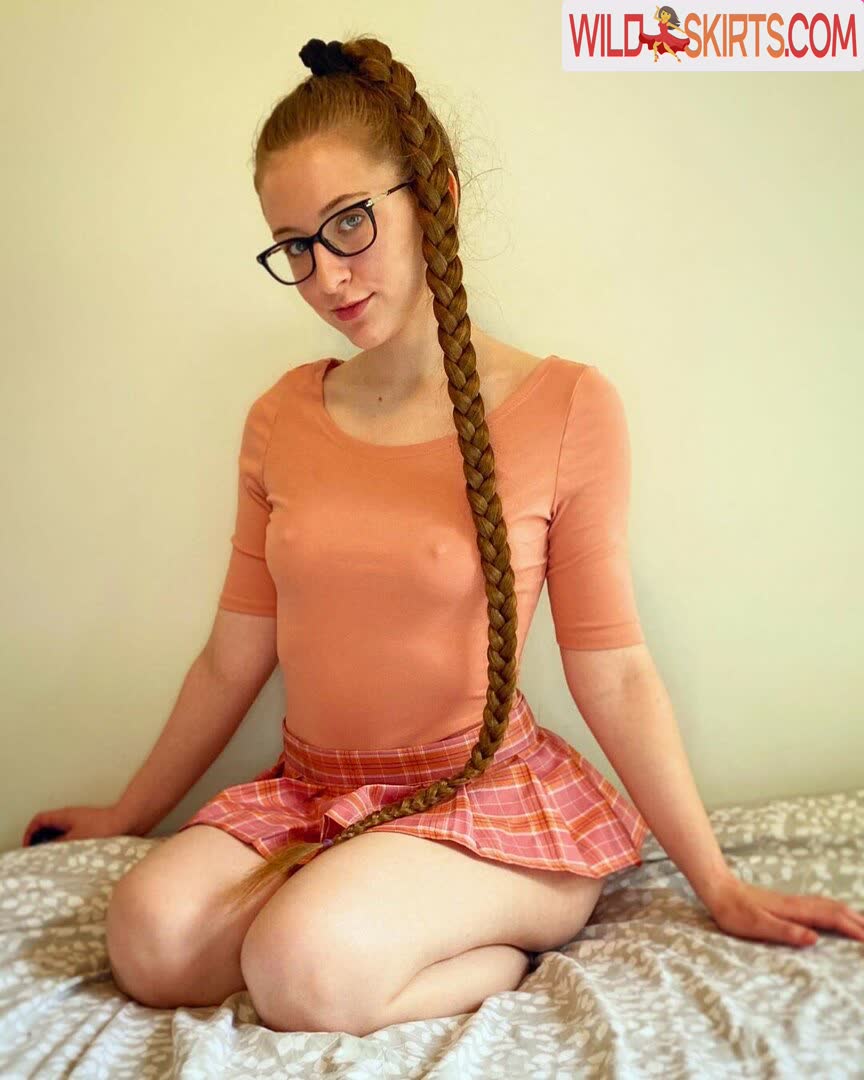 ZeldaASMR / Zelda&#039;s Long Hair / ZeldaASMR / zeldafeb nude OnlyFans, Patreon, Instagram leaked photo