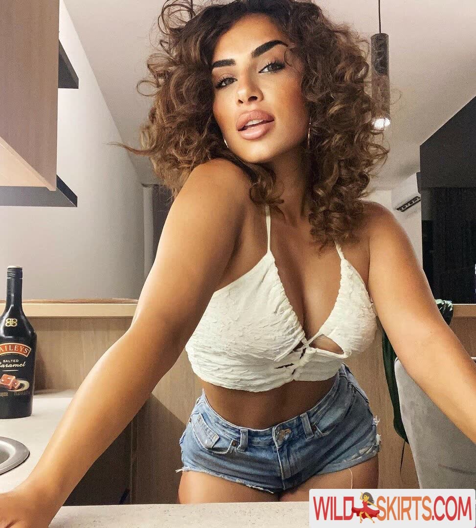 Zemine / zemine nude OnlyFans, Instagram leaked photo #2