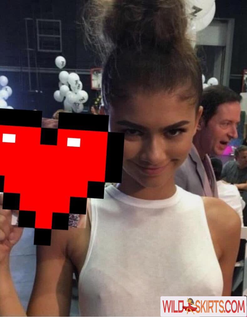 Zendaya nude leaked photo #217