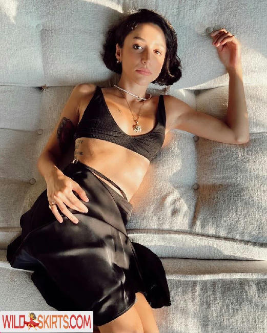 Zeynep Bastık / zeynepbastik nude Instagram leaked photo #36