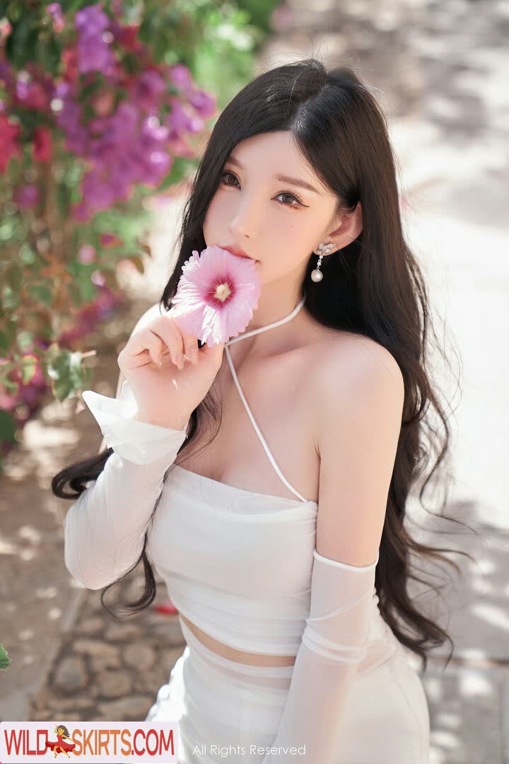 Zhou Yuxi nude leaked photo #205