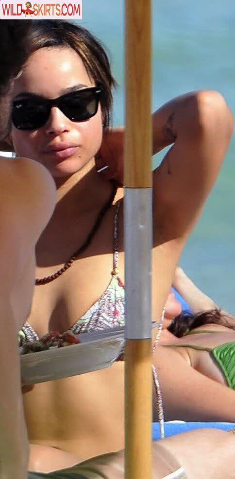 Zoe Kravitz nude leaked photo #190