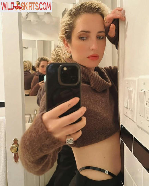 Zoe Lister Jones / zoelisterjones nude Instagram leaked photo #56