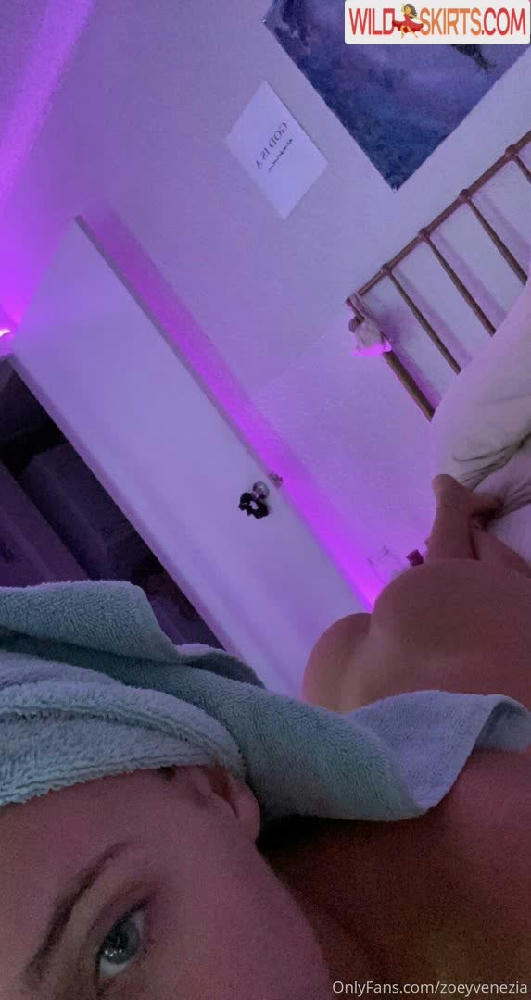 zoeyisasiren / Zoey / zoeyisasiren / zoeyveneziaa nude OnlyFans leaked photo #4