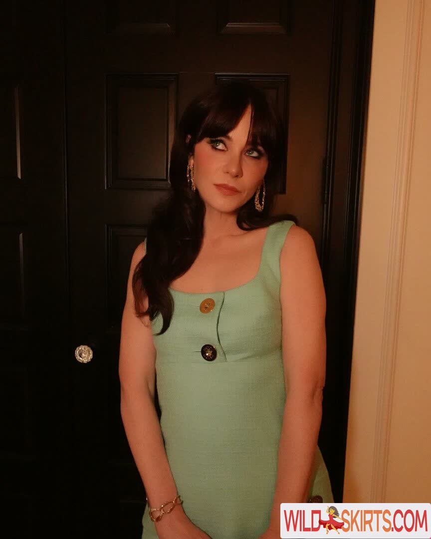 Zooey Deschanel / zooeydeschanel nude Instagram leaked photo #7