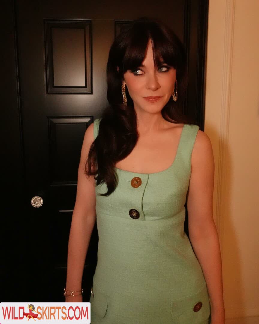 Zooey Deschanel nude leaked photo #169