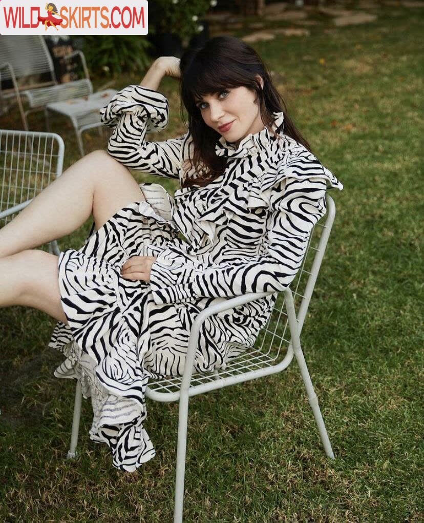 Zooey Deschanel / zooeydeschanel nude Instagram leaked photo #8