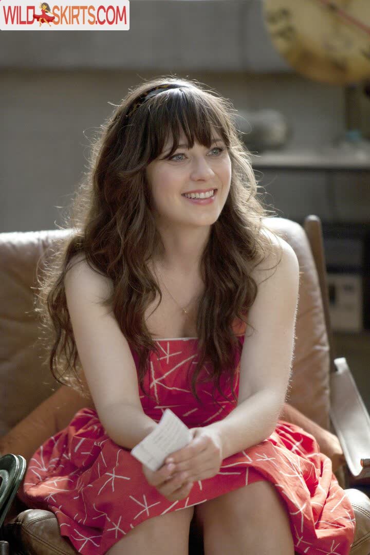 Zooey Deschanel / zooeydeschanel nude Instagram leaked photo #8