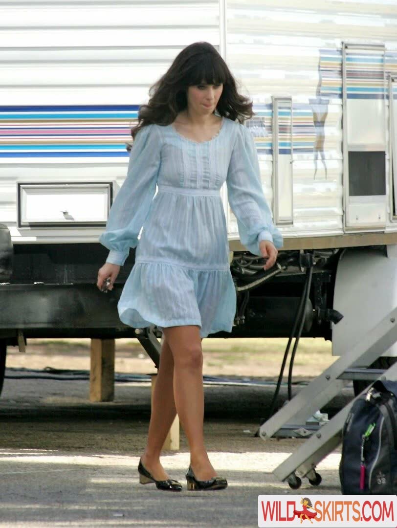 Zooey Deschanel nude leaked photo #57