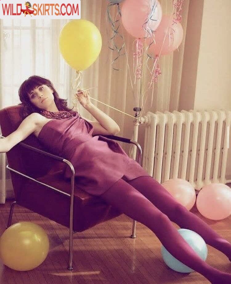 Zooey Deschanel / zooeydeschanel nude Instagram leaked photo #10